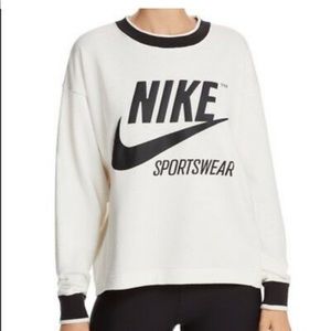 Nike sportswear crewneck